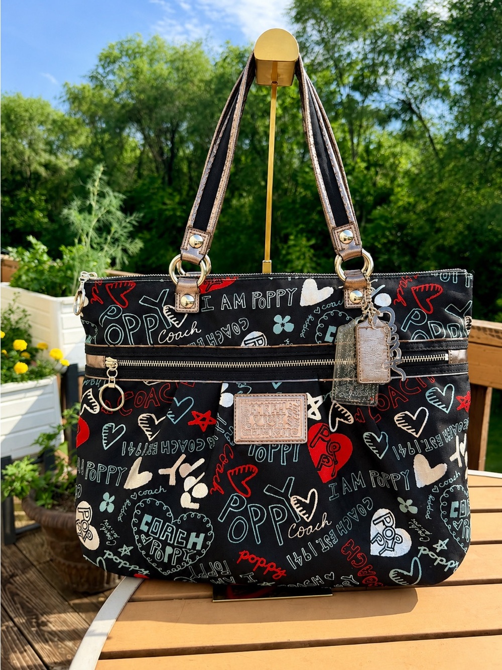 Coach Poppy Large Glam Tote with Graffiti Print and 3 Coach Hangtags! EUC! - Picture 2 of 14